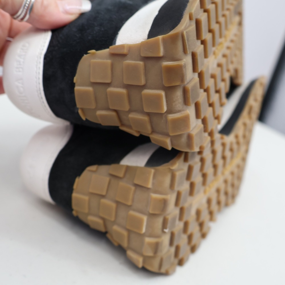 Veronica Beard Dash Sneaker Women 7 Black White Suede Canvas Platform Streetwear - Picture 7 of 16